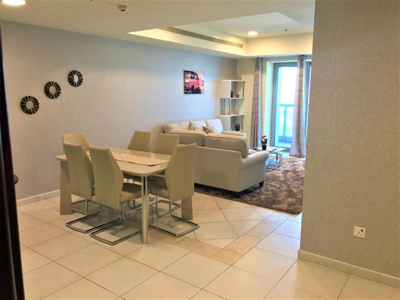 Yanjoon Holiday Homes - Princess Tower Apartments Dubaj Kültér fotó