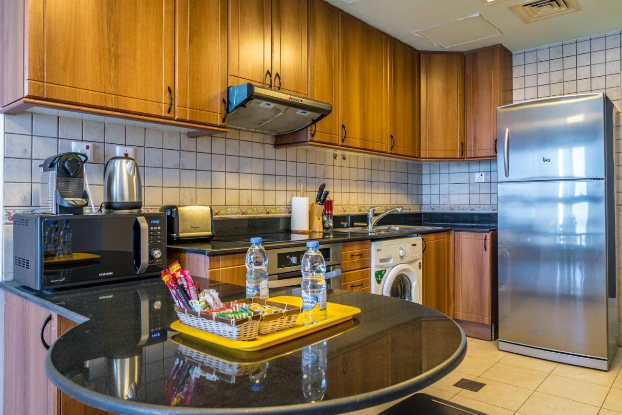 Yanjoon Holiday Homes - Princess Tower Apartments Dubaj Kültér fotó